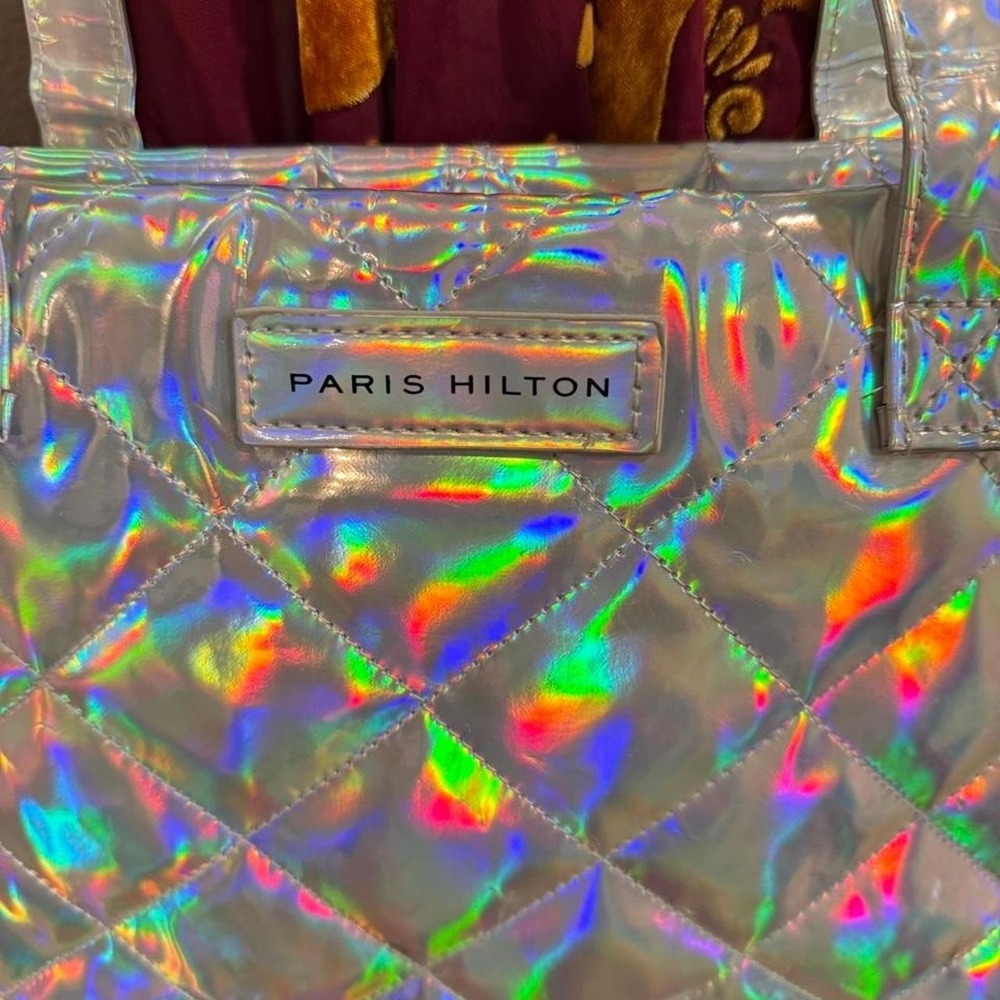 2000s Y2K Paris Hilton holographic tote bag with quilted diamond pattern - Picture 2 of 4